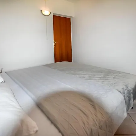 House Zora Casa de Férias Otok Zizanj