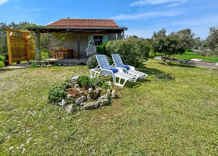 House Zora Otok Zizanj